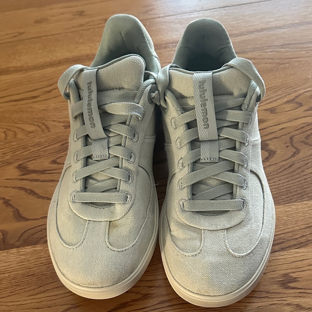 lululemon light green canvas sneakers - Picture 2 of 6